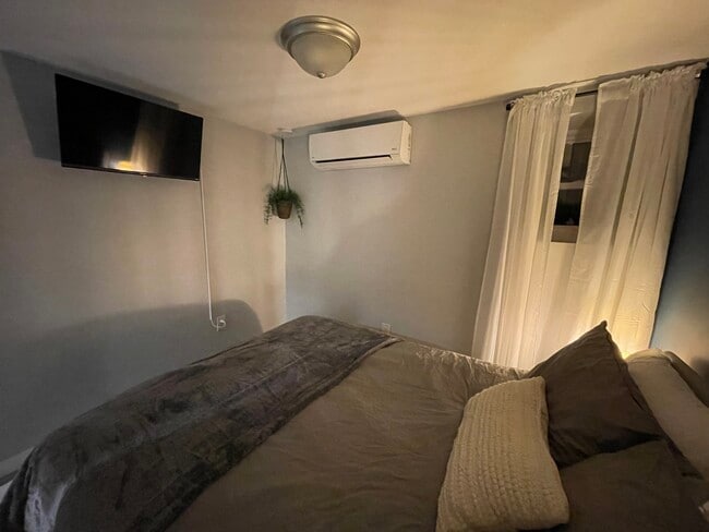 122 67th St unit Ground Floor, Brooklyn, NY 11220 - photo 3