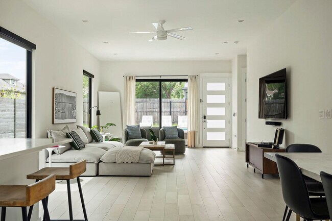 1905 E 16th St unit ID1262275P, Austin, TX 78702 - photo 4