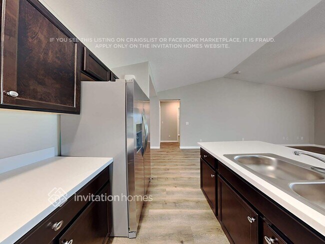 465 NE 2nd Ave, Cape Coral, FL 33909 - photo 7