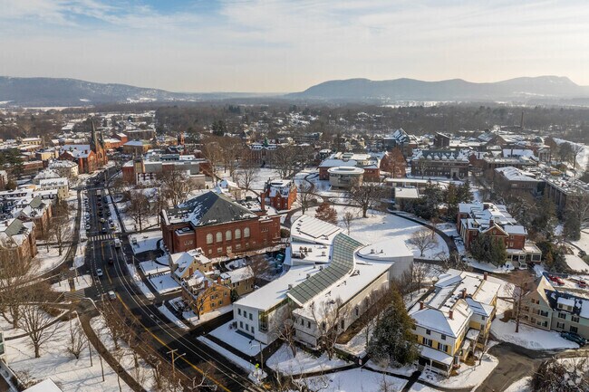 Smith College in Northampton, a private women's college borders the downtown streets.