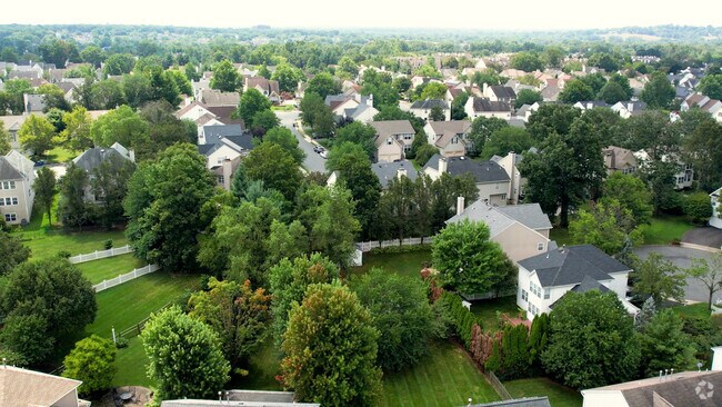 Neighborhood_Bradley Gardens_01_112923.mp4
