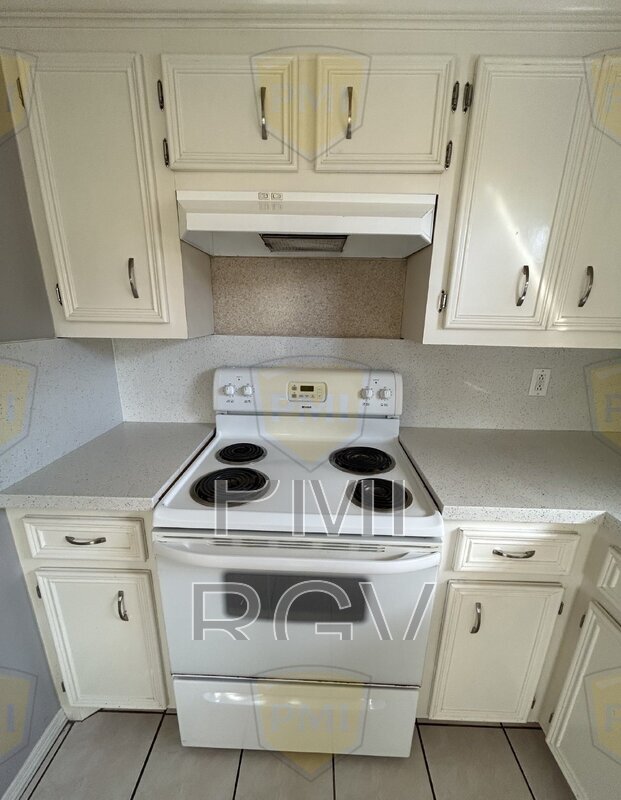 2205 N Erica St unit 4, Pharr, TX 78577 - photo 6