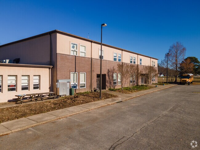 Warwick River Christian School is an education alternative in Newport News.