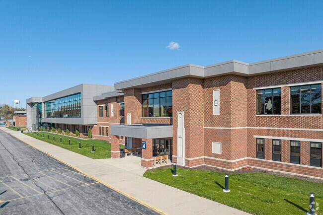 West Chicago Community High School earns an A-minus from Niche.