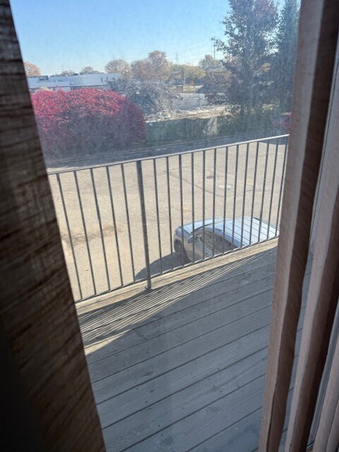 3741 S Wayne Rd unit Fountainplace, Wayne, MI 48184 - photo 1