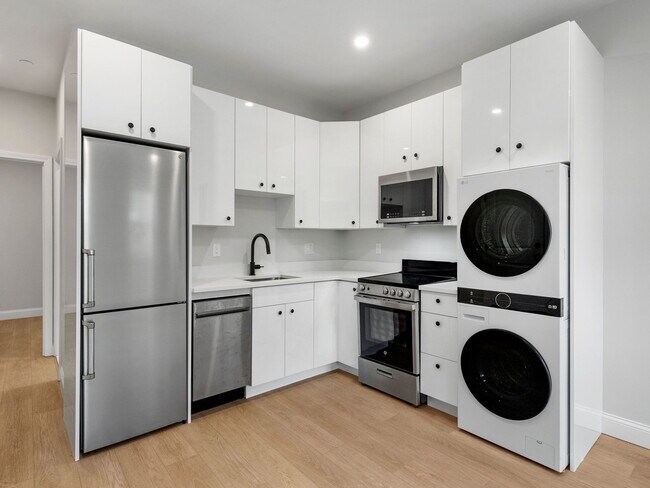 1576 Cambridge St unit 1F, Cambridge, MA 02138 - photo 2