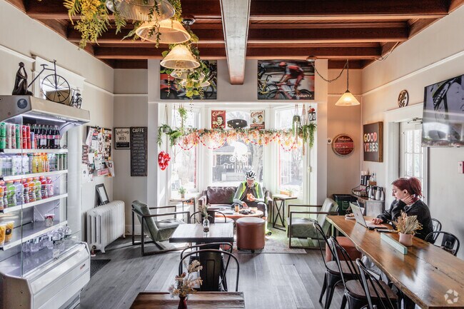 Upper Grandview residents who enjoy cycling can head to the Coffee Ride Cafe in Nyack for a quick coffee break.