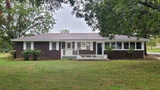 223 S Gunther St, Greenwood, AR 72936