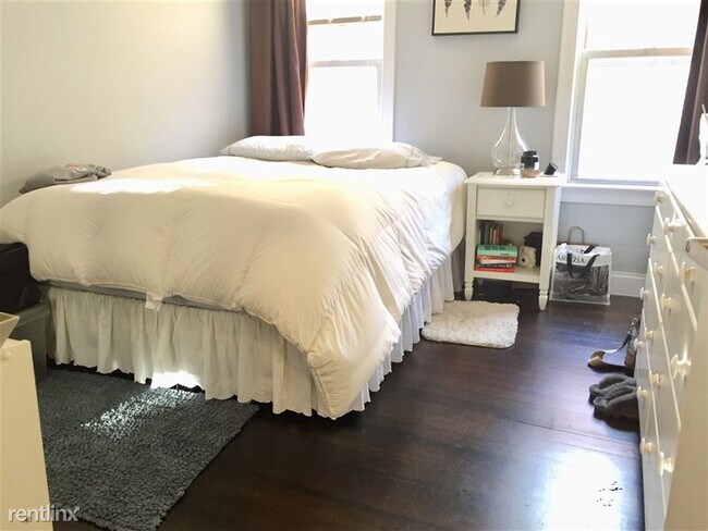 43 Saint Paul St unit 2, Brookline, MA 02446 - photo 4