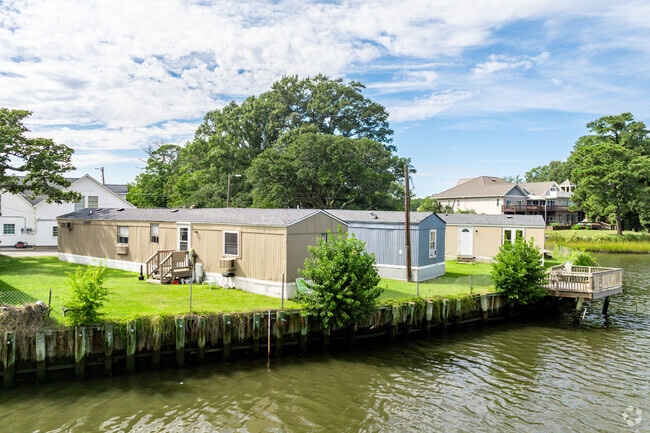 Camellia Gardens has manufactured waterfront homes.