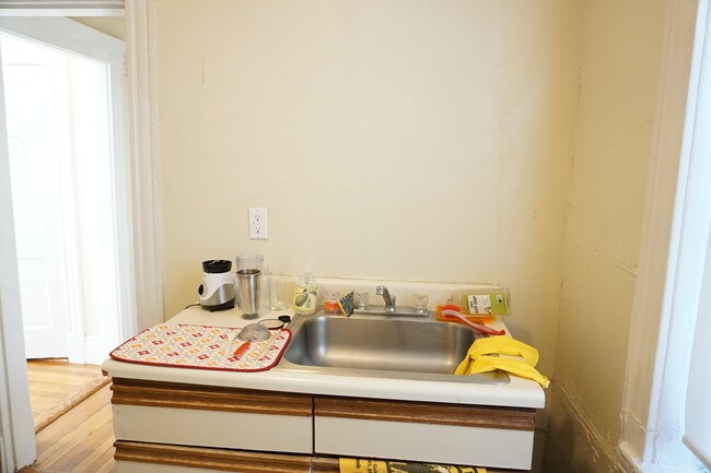 159 Kelton St unit 35, Allston, MA 02134 - photo 6
