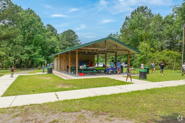 Cross Creek families frequently visit North View Butler Creek Park for outdoor relaxation and community gatherings.