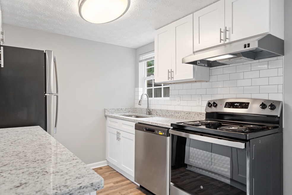 Three Bed 2.5 Bath Townhome