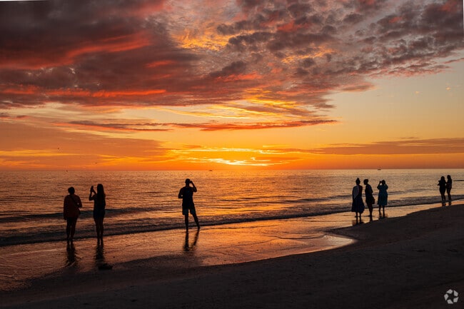 Laurel residents can view spectacular sunsets at nearby beaches, like Nokomis and Siesta Key.