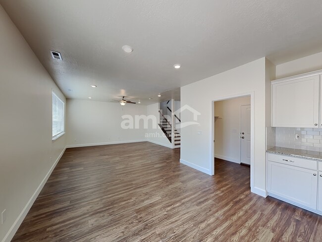 2320 E Wild Horse Way, Eagle Mountain, UT 84005 - photo 6