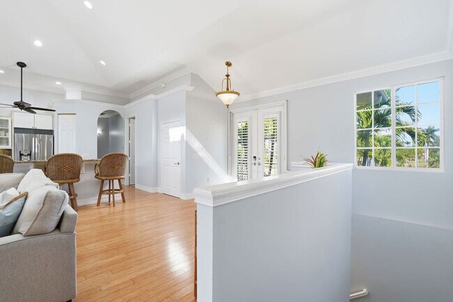 3011 Pine Tree Dr unit ID1364127P, Bonita Springs, FL 34134 - photo 6