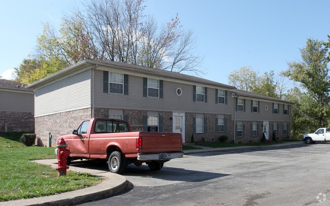 Lakeside Apartments at Walnut Hills