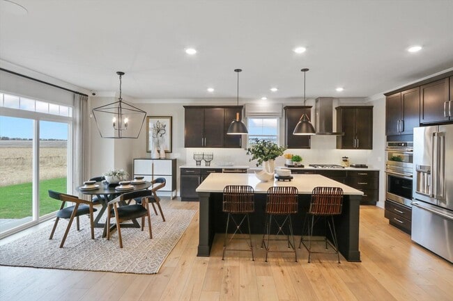 100 39th St unit 38566335, Downers Grove, IL 60515 - photo 5