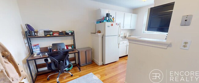 402 Highland Ave unit 31, Somerville, MA 02144 - photo 6