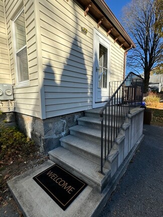 61 Warner St Unit 1, Hudson, MA 01749