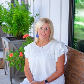 Vicci Hall