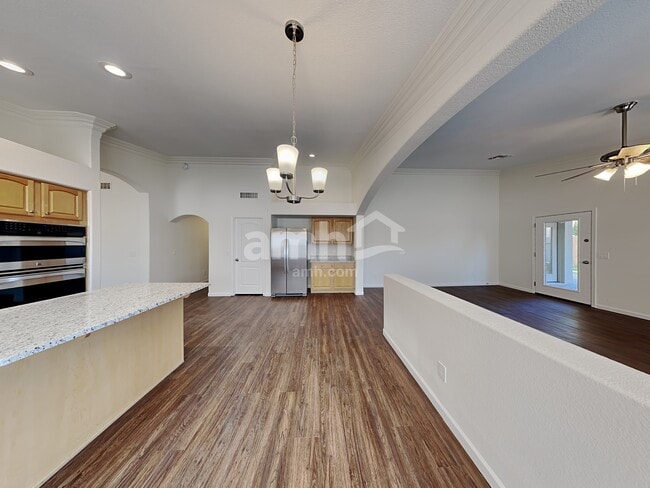 15331 W Honeysuckle Ln, Surprise, AZ 85374 - photo 6