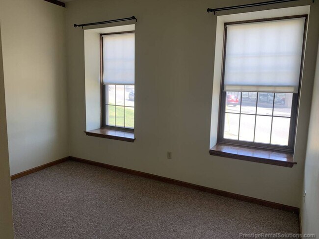 180 Bemis Rd unit 1, Fitchburg, MA 01420 - photo 4