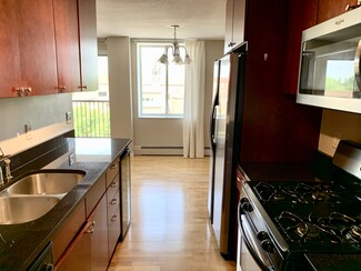 2800 W 44th St Unit 509, Minneapolis, MN 55410