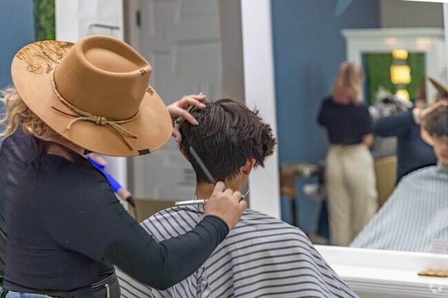 Reflections Salon offers high-quality haircuts in Montgomery.