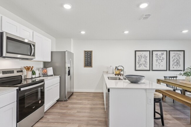 72 Griffin Dr, Childersburg, AL 35044 - photo 2