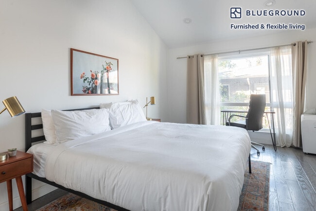 328 Bryant St, Palo Alto, CA 94301 - photo 7