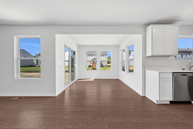 54759 Heron Cir, Chesterfield, MI 48047 - photo 5