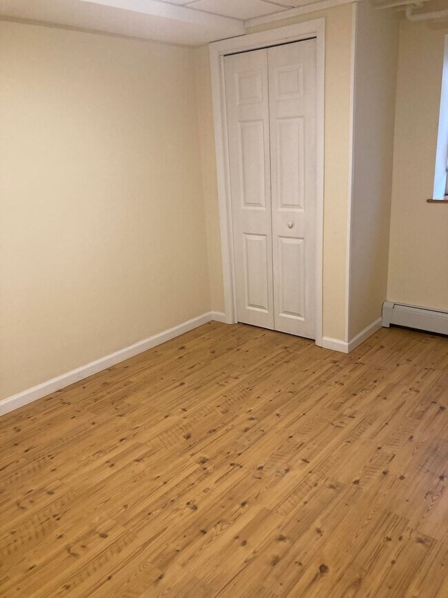 60 Spruce St unit 60 Spruce Street Apt, Burlington, VT 05401 - photo 5