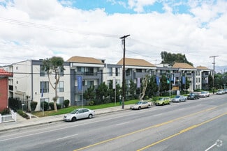 5825 Reseda Blvd, Tarzana, CA 91356