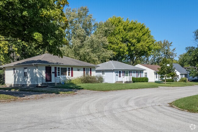 Ranch style homes are one of many options available in Ravina Park.