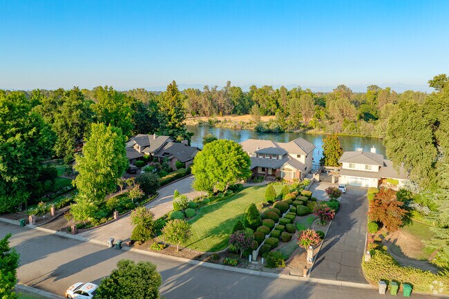 Larger homes and remodels are commonly found lining the Sacramento River in Girvan.