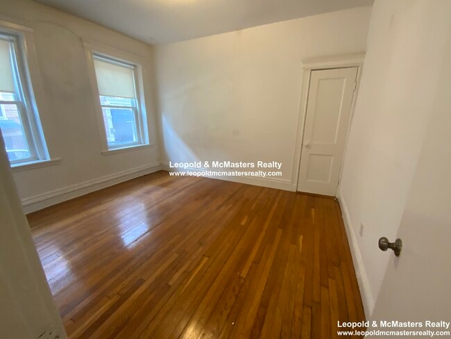 99 Warren St unit 7, Boston, MA 02135 - photo 3