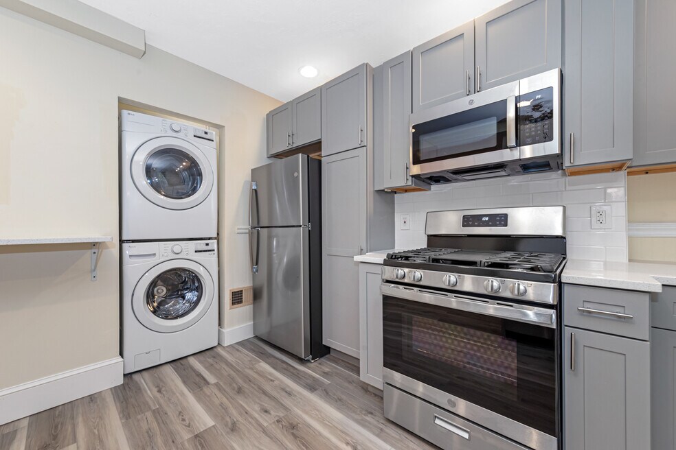 40 Brackett St unit 3, Brighton, MA 02135 - photo 1