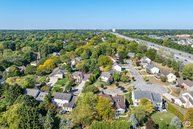 Worthingview is an urban Columbus neighborhood located just south of I-270.