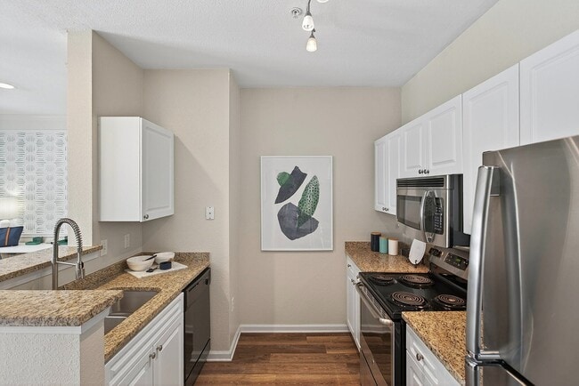 Hideaway at Greenbrier, Chesapeake, VA 23320 - photo 6