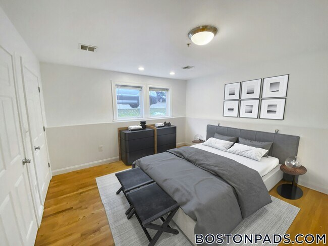 17 Pond St unit 3, Boston, MA 02130 - photo 4