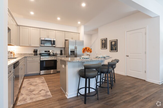 Suwanee 3aBR, 2.5 BA - 1,629SF