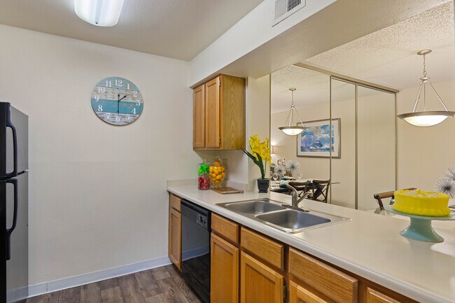 Waterford Place, Mesa, AZ 85210 - photo 5