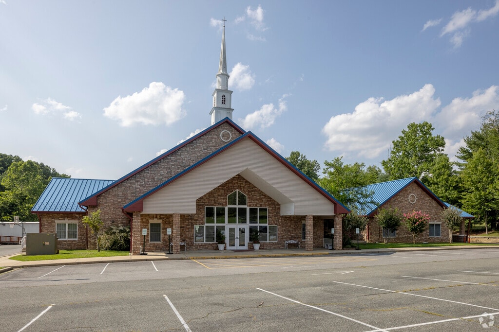 Hampshire View Christian School front entrance in Colesville.