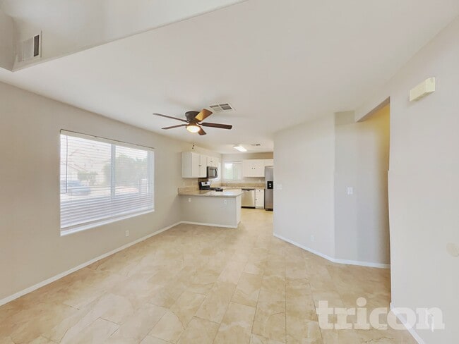 5756 Dew Mist Ln, Las Vegas, NV 89110 - photo 3