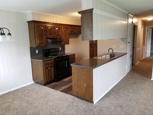 4025 Sheridan Rd unit D, Bartlesville, OK 74006 - photo 5