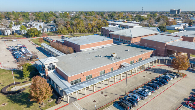 Discover Spring Branch Elementary through alternate entrances, each a portal to education.