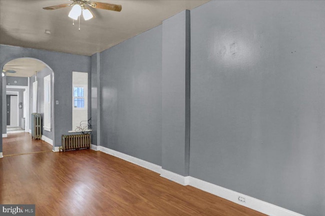 637 Moss St, Reading, PA 19604 - photo 2