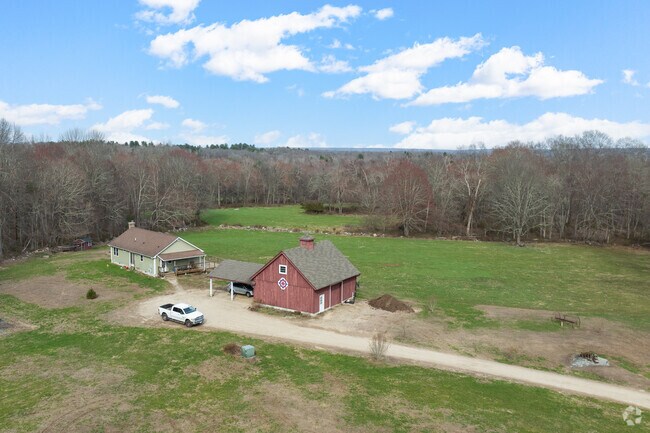 Spacious homes on expansive plots, Canterbury offers the perfect blend of tranquility and room to grow, with plenty of land to call your own.