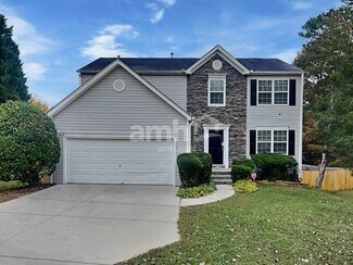 450 Crested View Dr, Loganville, GA 30052